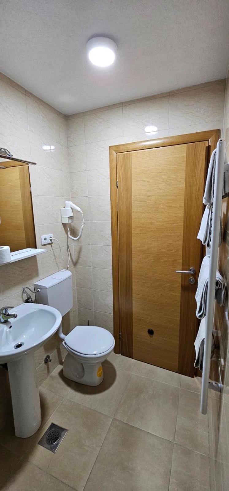 Apartmani Vesto Banja Luka Buitenkant foto