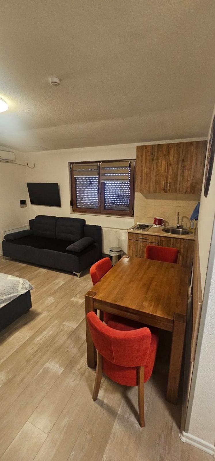 Apartmani Vesto Banja Luka Buitenkant foto